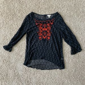 Lightweight, layered top